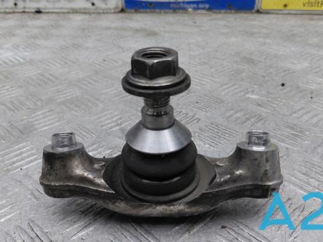 Кульова опора, нижня 32221192 VOLVO