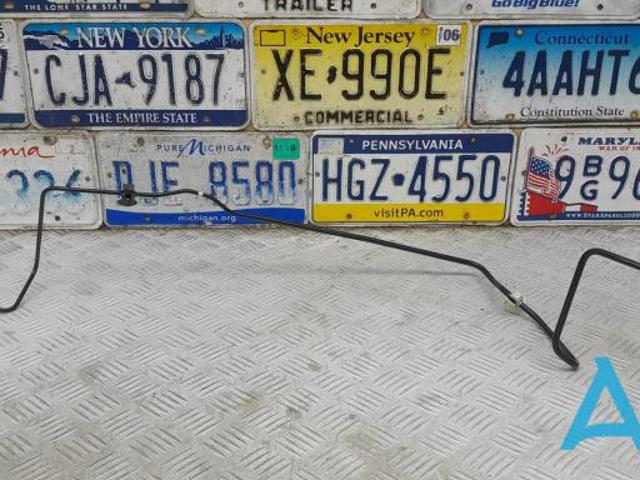 Трубка гальмівна передня права 32221838 VOLVO