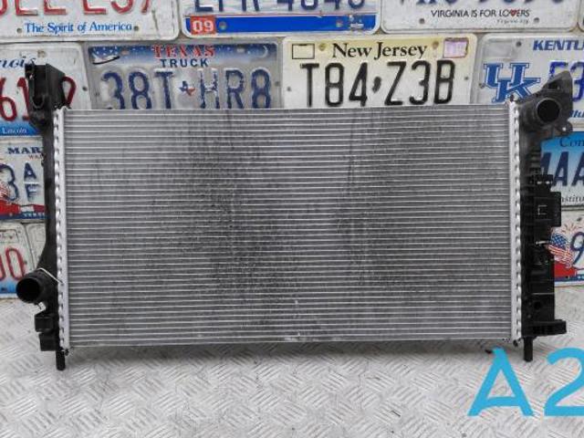 Радіатор основний 32224829 VOLVO