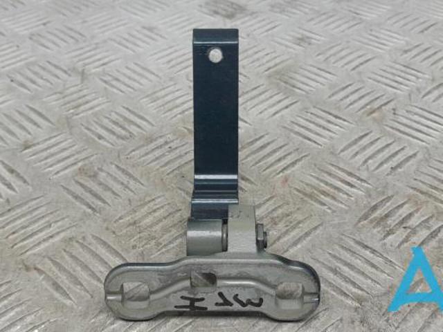 Петля заднтої двері, лівої 32228844 VOLVO