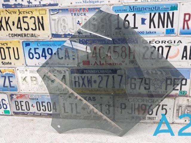 Скло задньої двері лівої 32244801 VOLVO