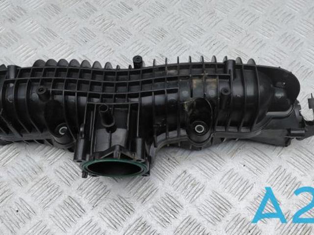 Колектор впускний 32257808 VOLVO