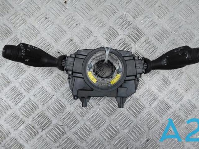 Перемикач підрульовий 32266885 VOLVO