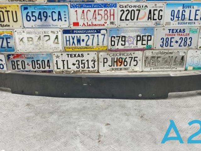 Швелер переднього бампера 32277367 VOLVO