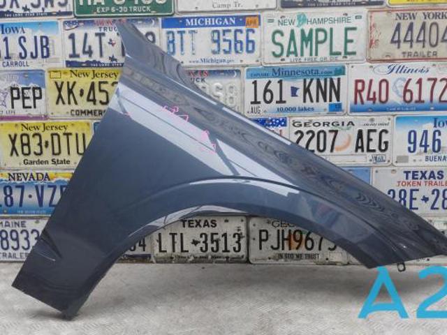 Переднє праве крило 32297442 VOLVO