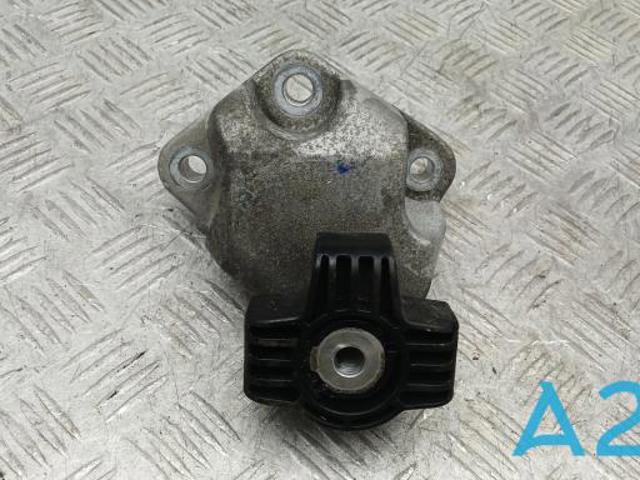 Подушка (опора) двигуна, права нижня 32298843 VOLVO