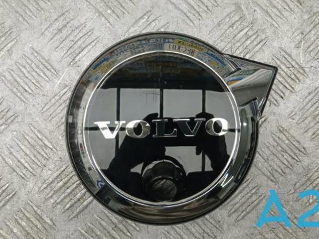 Емблема на решітку радіатора 32337964 VOLVO