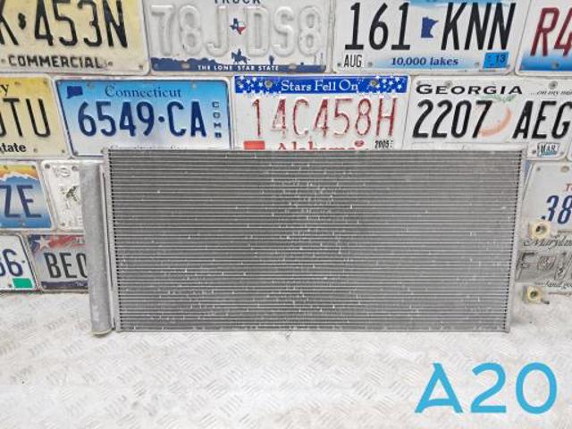 Радіатор охолодження кондиціонера 32339281 VOLVO