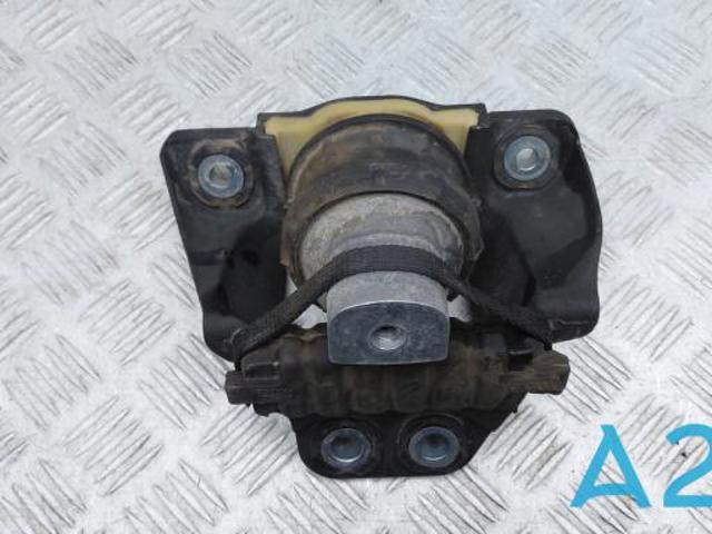 Права подушка мотора 32411651 VOLVO