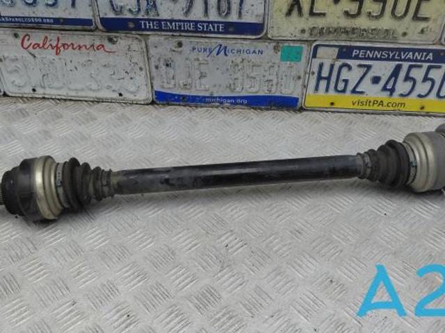 Піввісь задня, права 33207577508 BMW