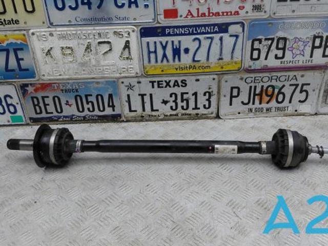 Піввісь задня, права 33208487124 BMW