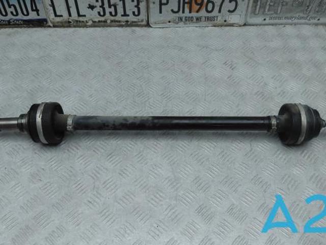 Піввісь задня, ліва 33208679939 BMW