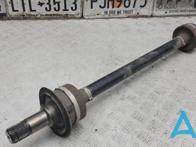 Піввісь задня, ліва 33208686241 BMW