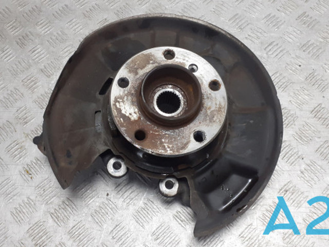 Цапфа поворотного кулака 33326792522 BMW
