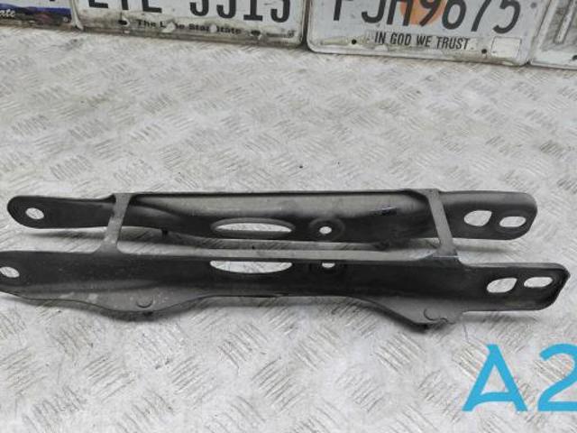 Важіль задньої підвіски поперечний 33326875104 BMW