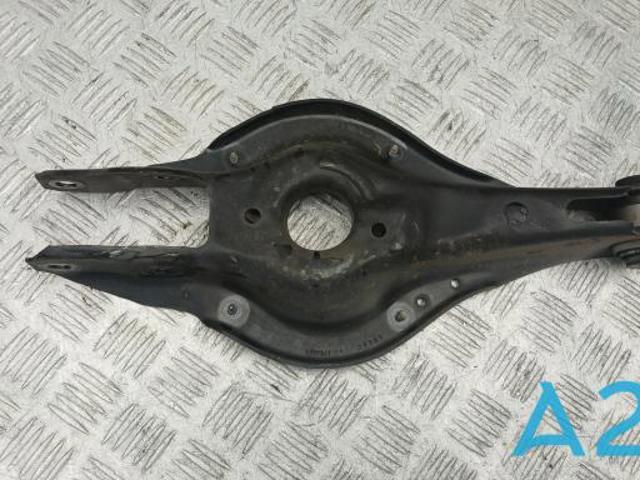 Балансир задній нижній 33326884694 BMW
