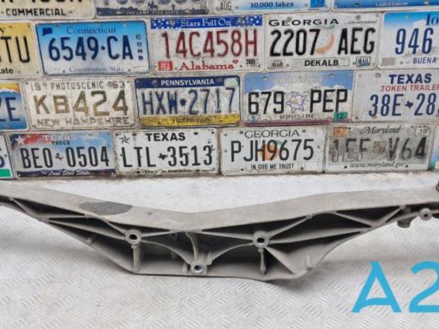 Кронштейн/траверса заднього редуктора, задня 33366858474 BMW