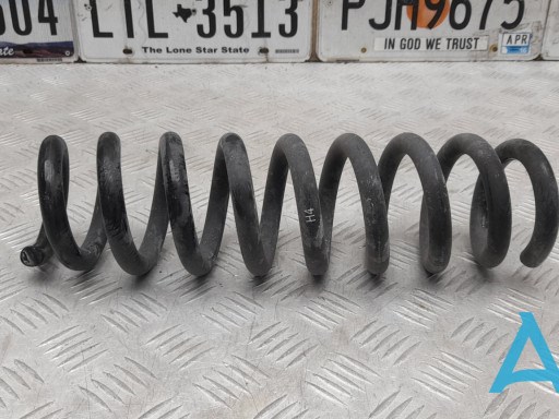 Пружина підвіски задня 33536790119 BMW