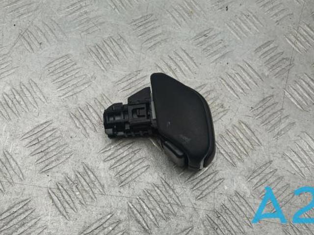 Ручка важеля коробки передач 3354240050C0 TOYOTA