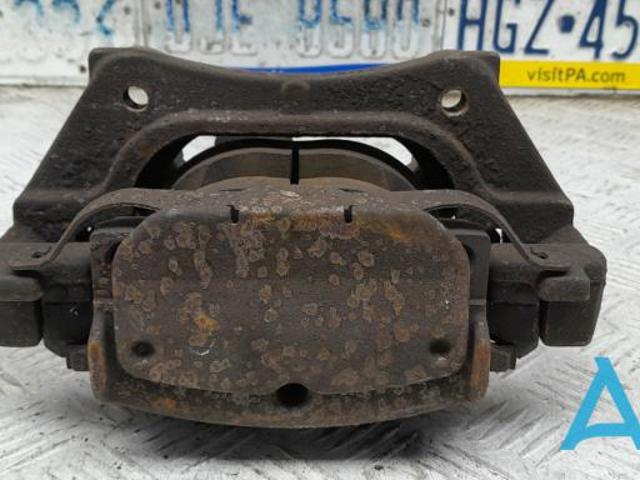Супорт гальмівний, передній, правий 34116776786 BMW