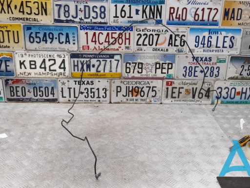 Шланг гальмівний задній, правий 34326787545 BMW