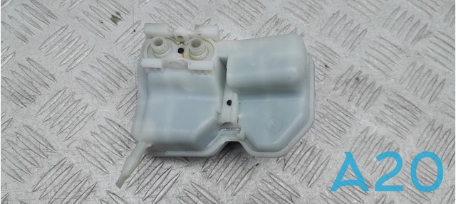Бачок головного гальмівного циліндру 34336860686 BMW