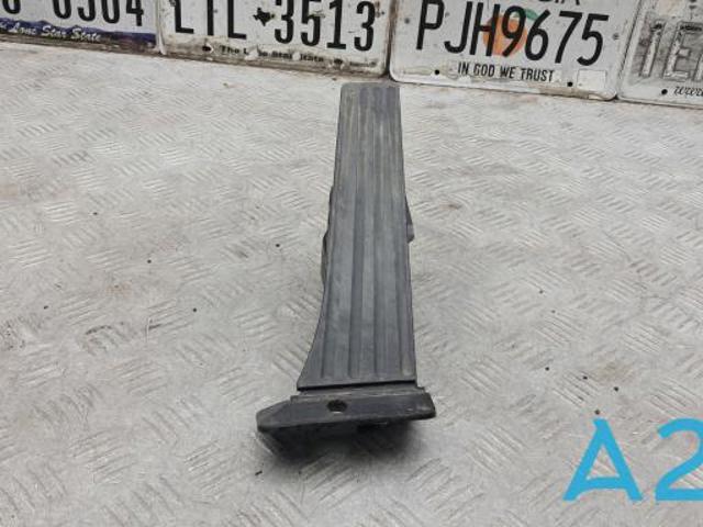 Педаль акселератора 35406889818 BMW