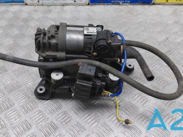 Компресор пневмоподвески 37206861882 BMW