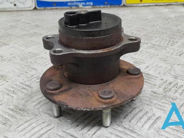 Маточина задня 3785A063 MITSUBISHI