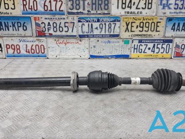 Піввісь передня, права 391005DC0B NISSAN