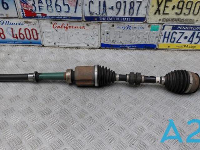 Піввісь передня, права 391006RA3D NISSAN