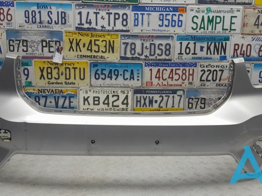 Бампер передній в зборі 39790954 VOLVO