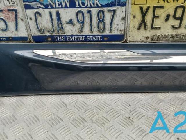 Накладка задніх правих дверей, нижня 39846118 VOLVO