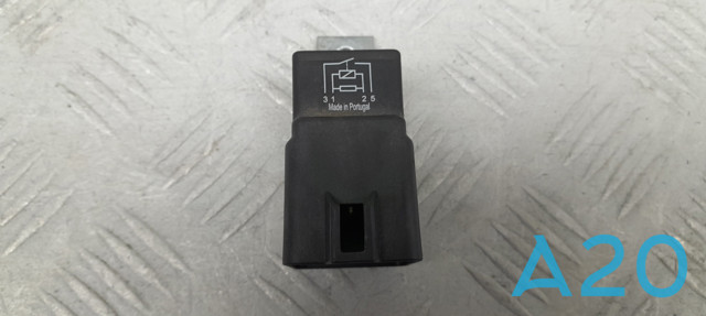 Реле паливного насоса 3B0951253 VAG