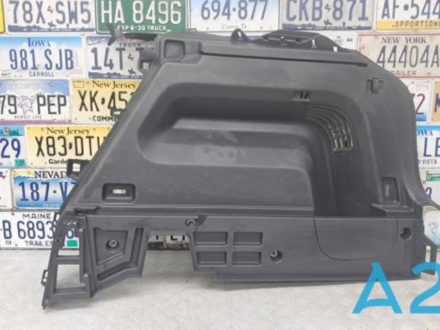 Облицювання багажного відсіку, праве 3CM867428B82V VAG
