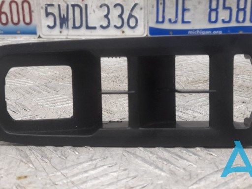 Накладка кнопки склопідіймача переднього лівого 3CN867255A82V VAG