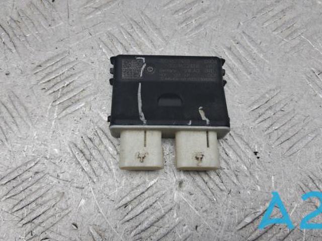 Блок управління відкриття кришки багажника 3G0962243B VAG