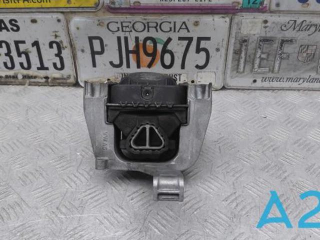 Права подушка мотора 3Q0199262M VAG