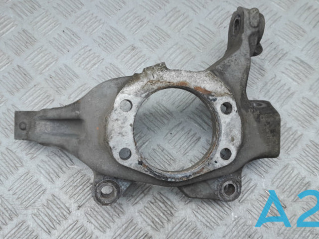 Цапфа поворотна ліва 400153JA1A NISSAN