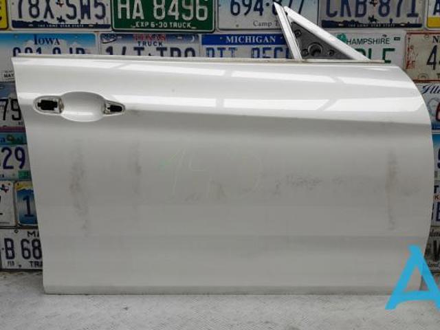 Дверка передня права 41007406850 BMW