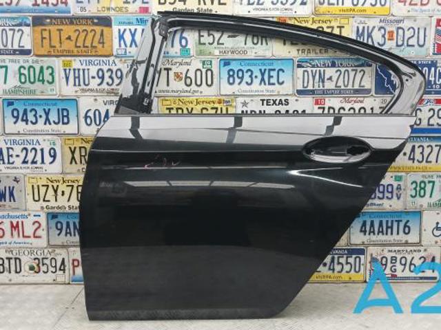 Двері пасажирськи задні ліві 41007408963 BMW