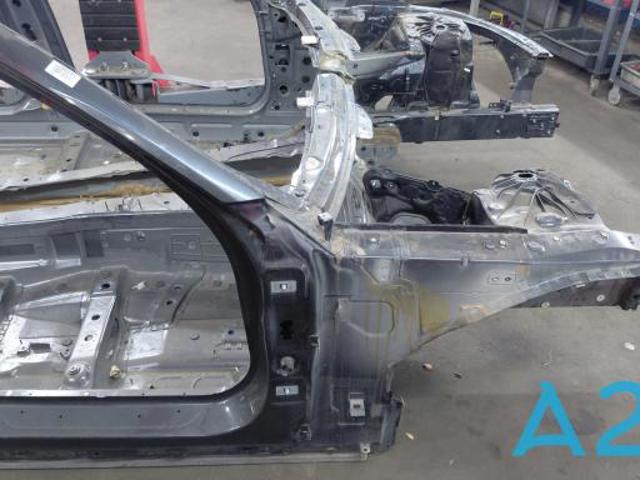 Панель бризковика (лонжерона) моторного відсіку, права 41007412926 BMW