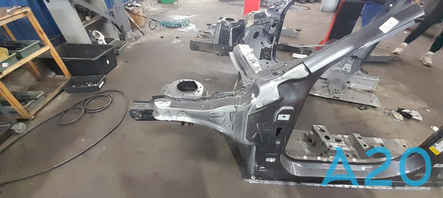 Лонжерон рами передній лівий 41007427781 BMW