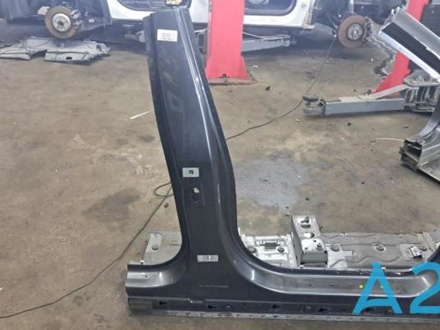 Отвір передніх правих дверей 41007436158 BMW