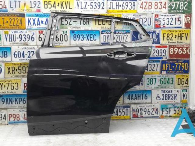 Двері пасажирськи задні ліві 41008491729 BMW