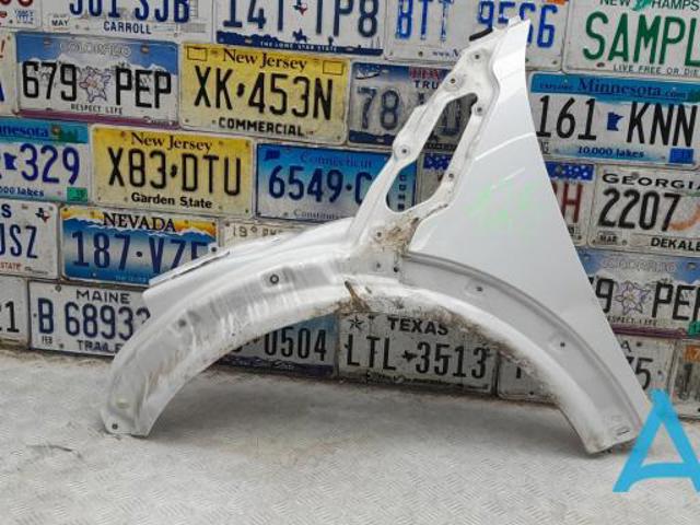 Бічна частина передня ліва 41009805643 BMW
