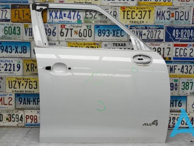 Пасажирські передні двері 41009805928 BMW