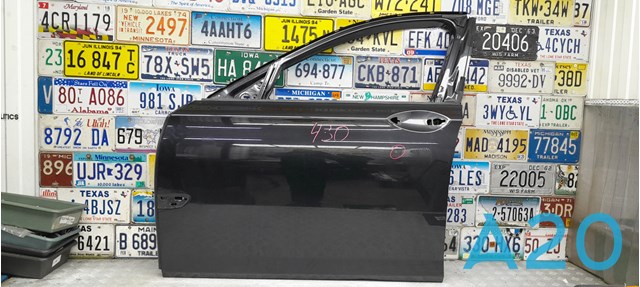 Двері кабіни 41525A2A387 BMW
