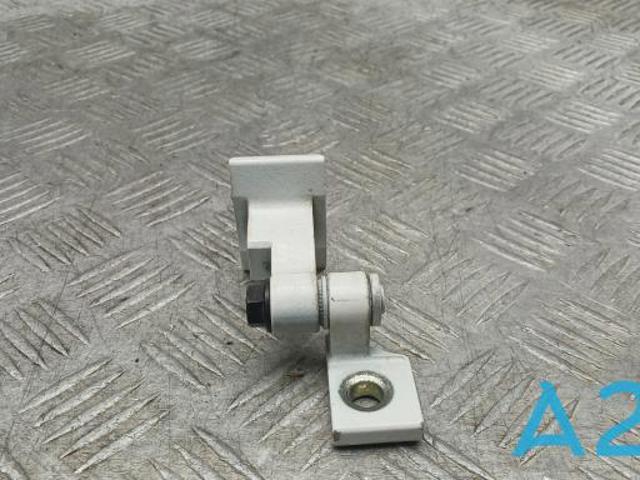 Петля задніх правих дверей 41527284546 BMW