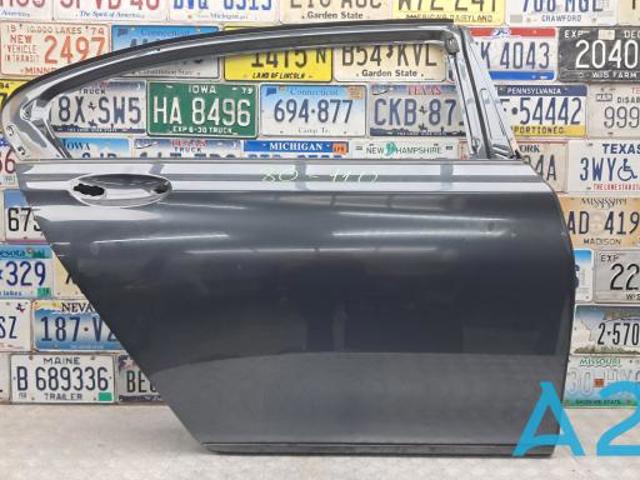 Двері пасажирські задні праві 41527423702 BMW